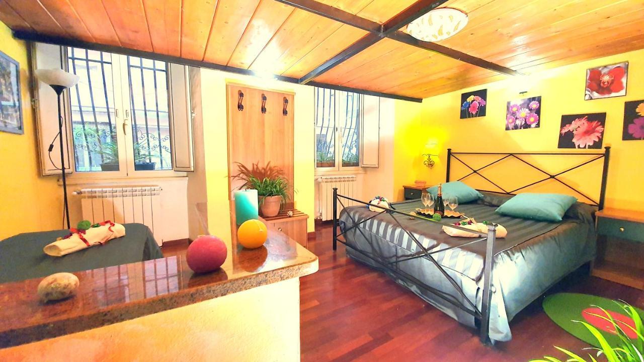 La Casa Verde Roma - Free Secure Parking If You Book 3 Nights Hotel Eksteriør billede